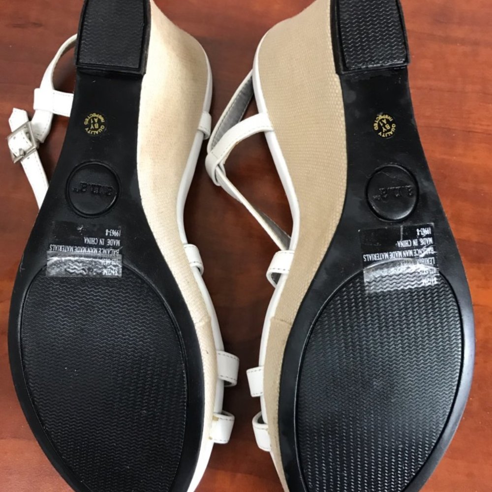 Shoes - Picture 3 of 3